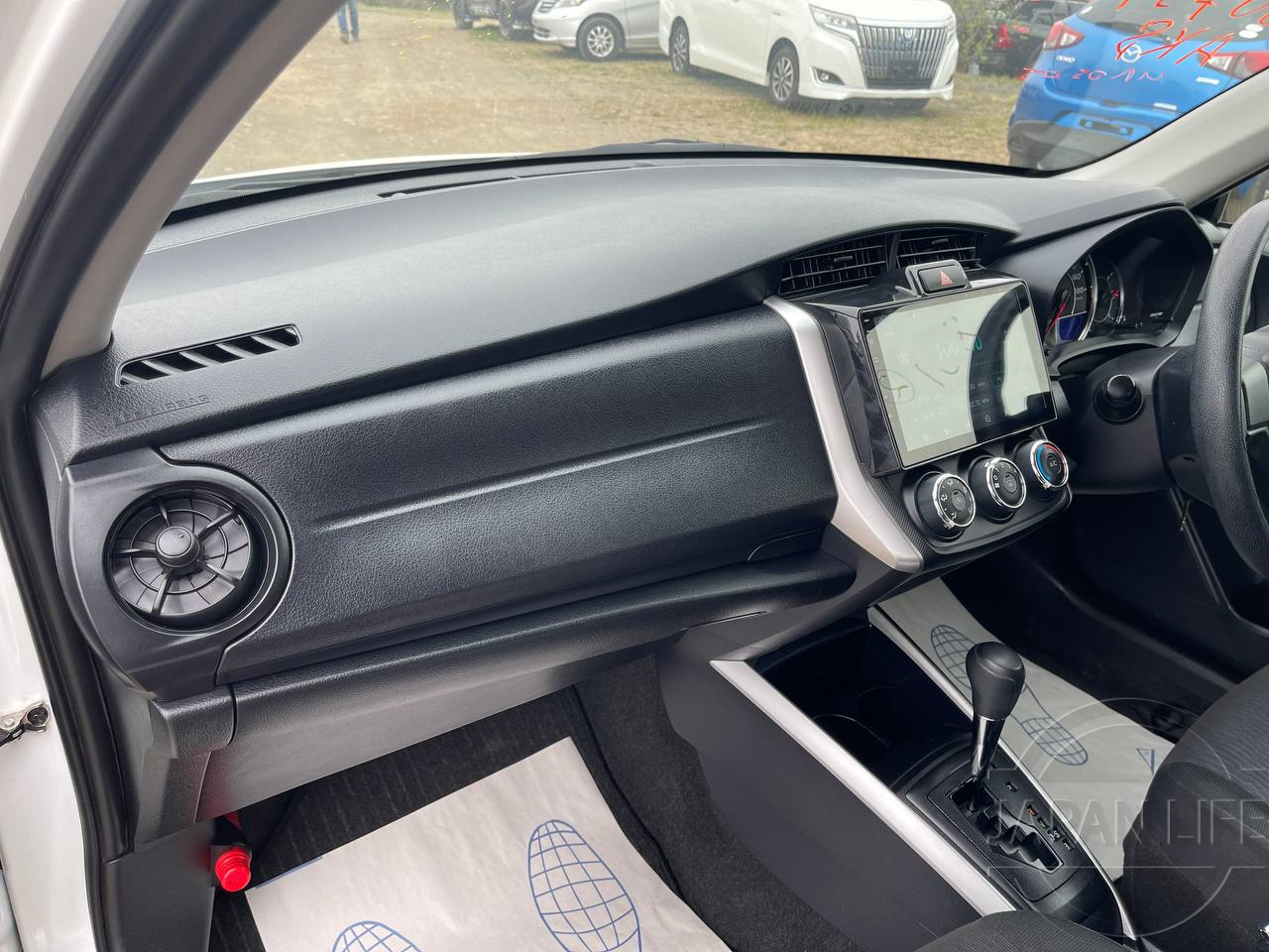 Фото Toyota Corolla Fielder - Japan Life 