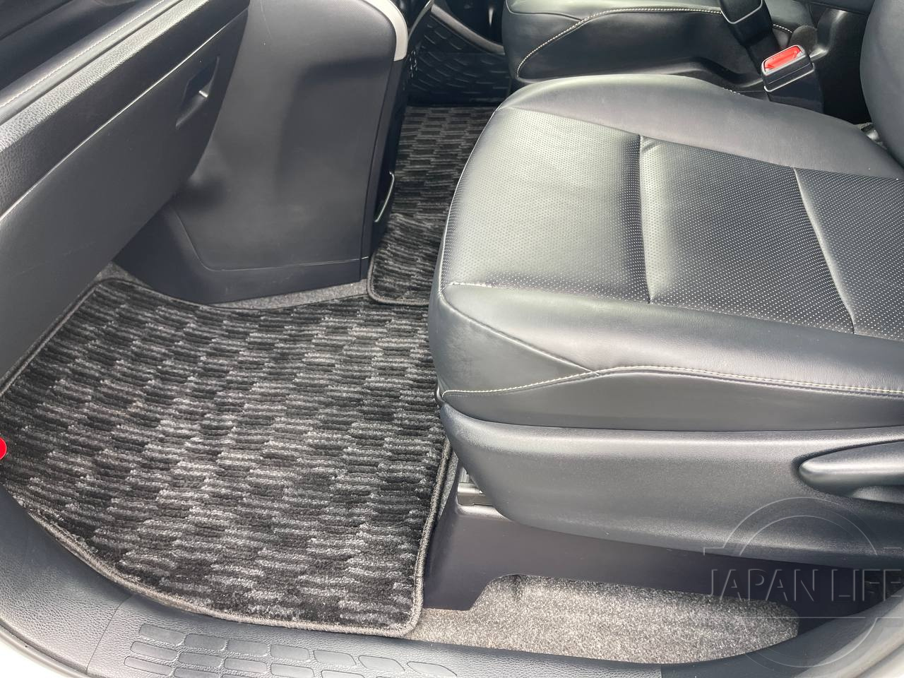 Фото Toyota Esquire - Japan Life 