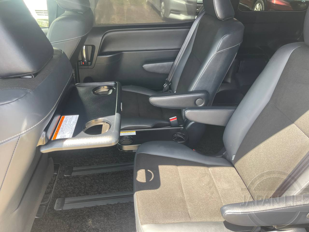 Фото Toyota Noah - Japan Life 