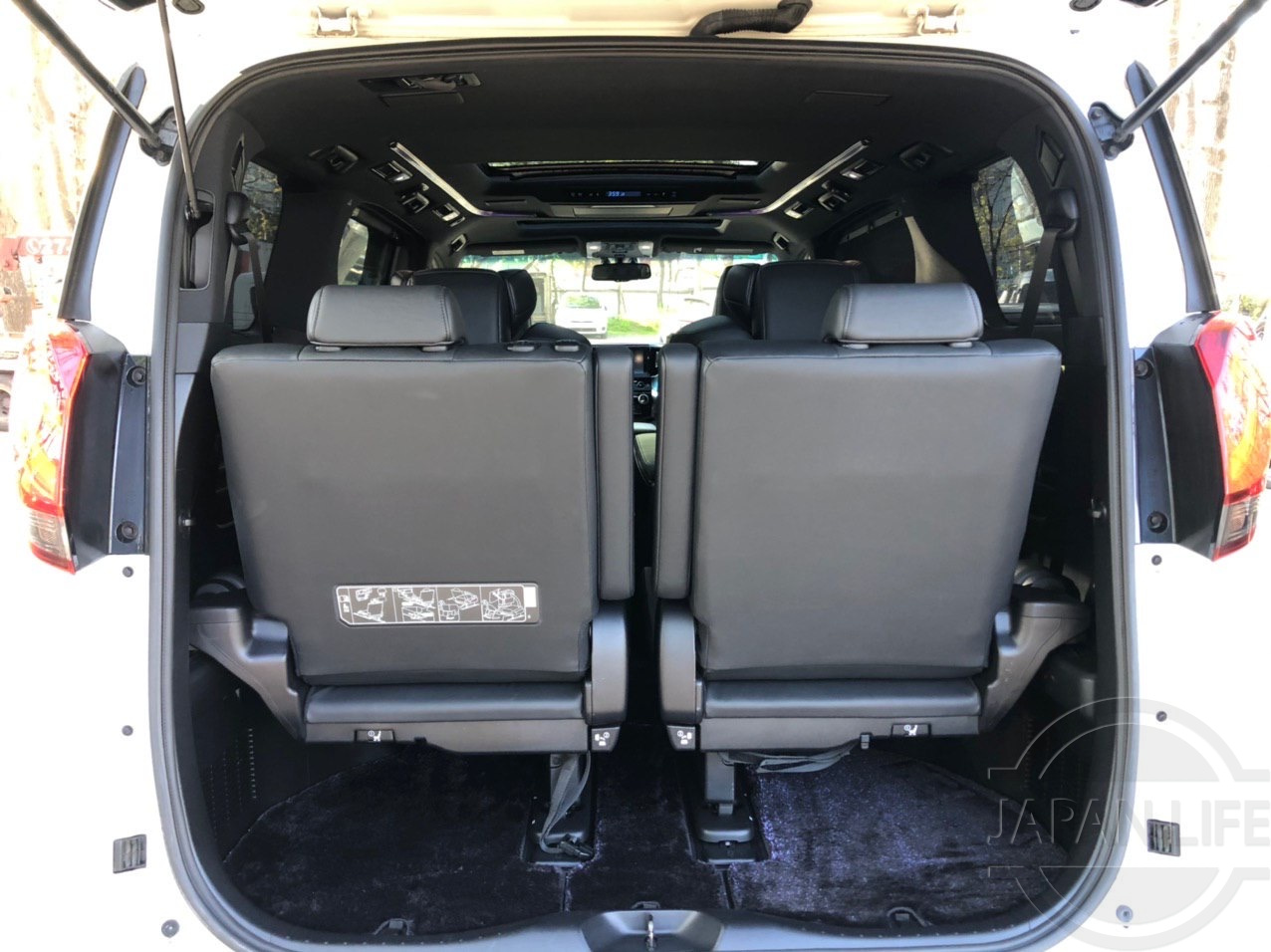 Фото Toyota Alphard Executive Lounge - Japan Life 