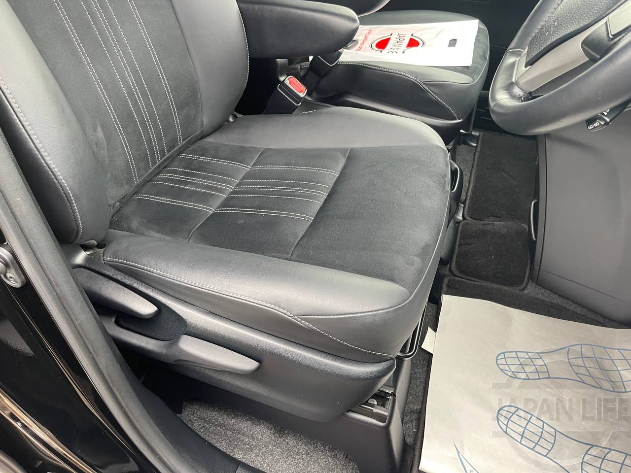 Фото Toyota Esquire - Japan Life 