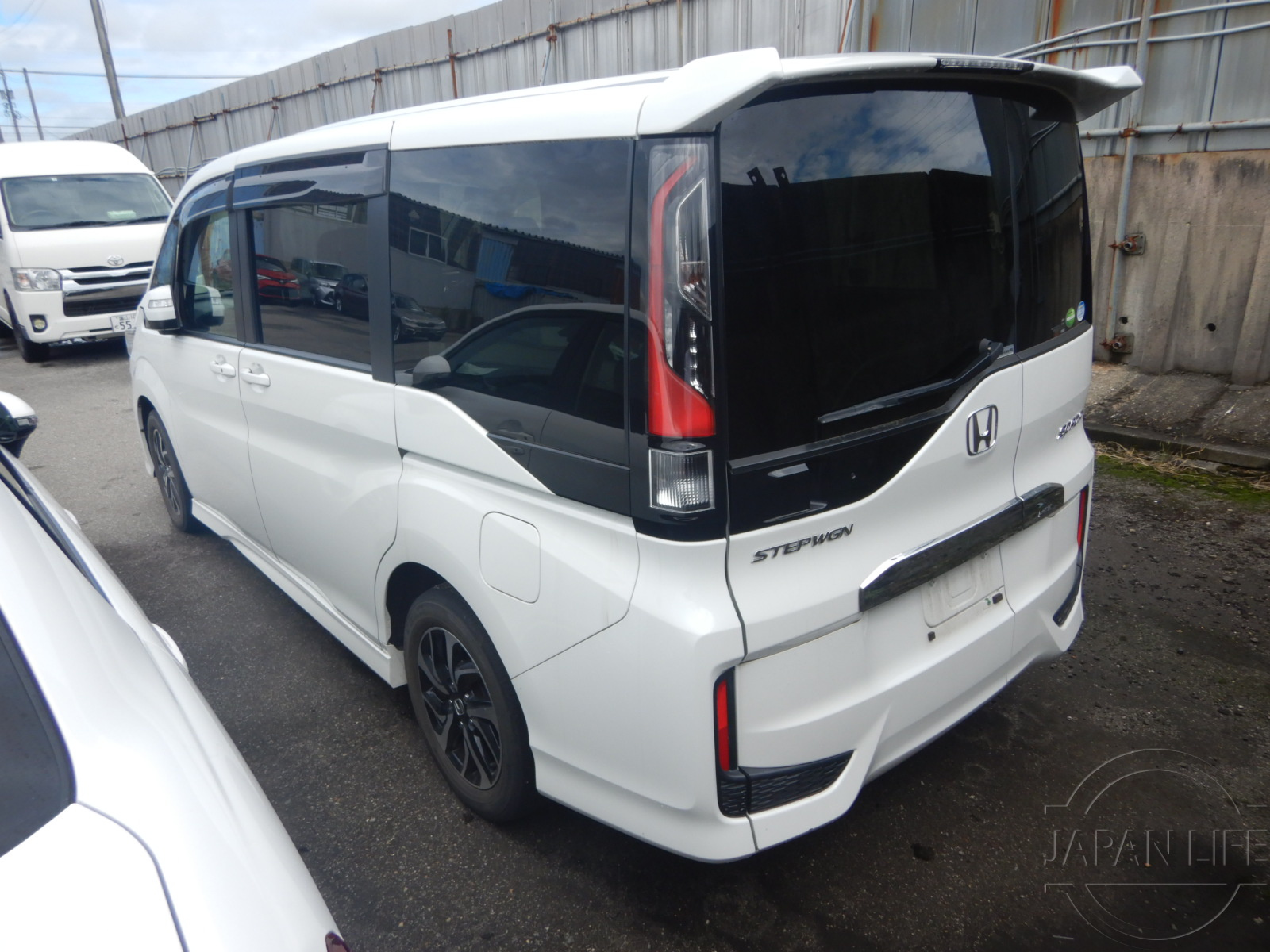 Фото Honda Stepwgn - Japan Life 