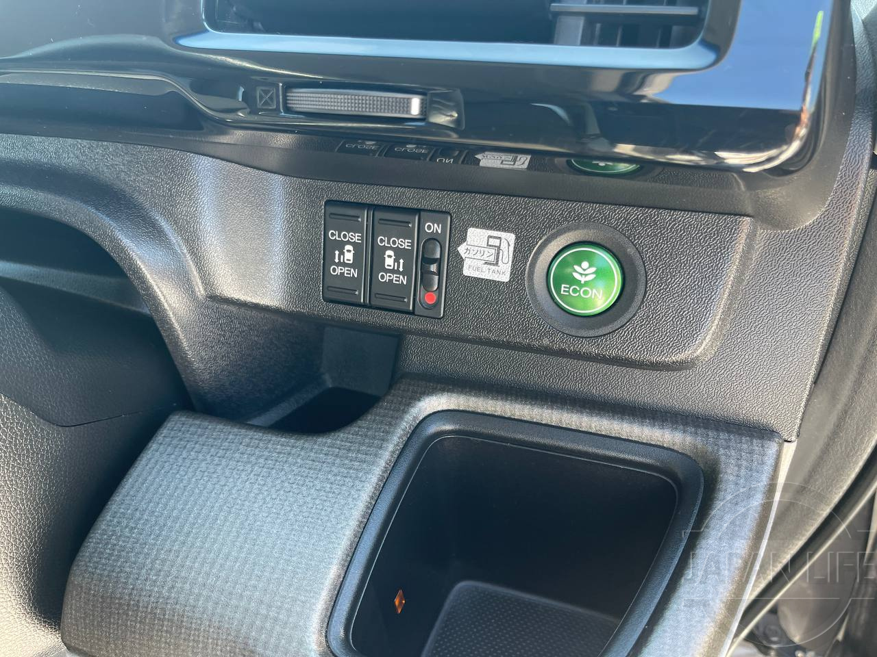 Фото Honda Stepwgn - Japan Life 