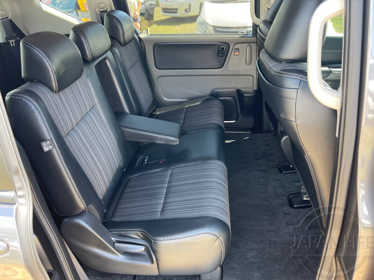 Фото Honda Freed - Japan Life 