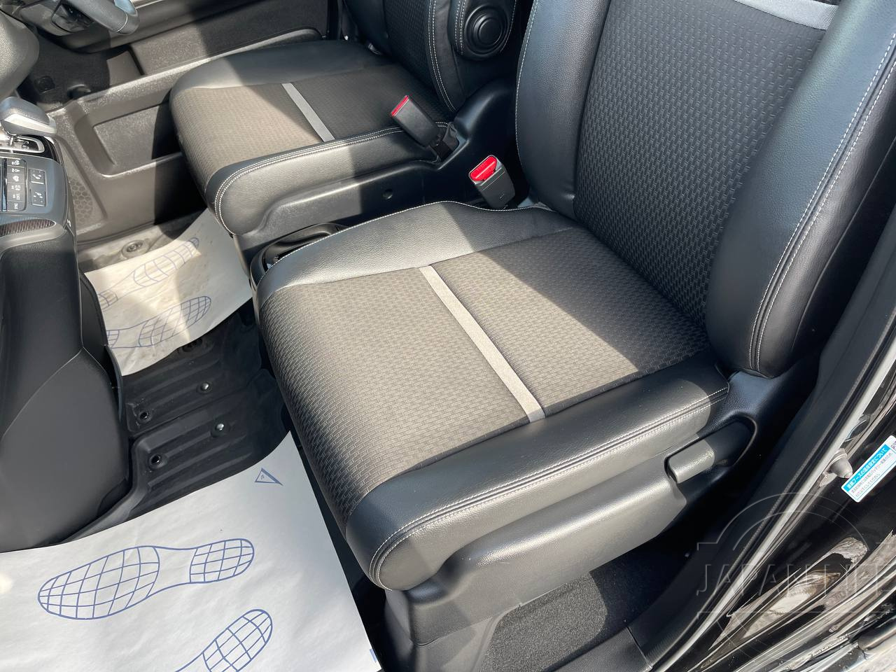 Фото Honda Stepwgn - Japan Life 