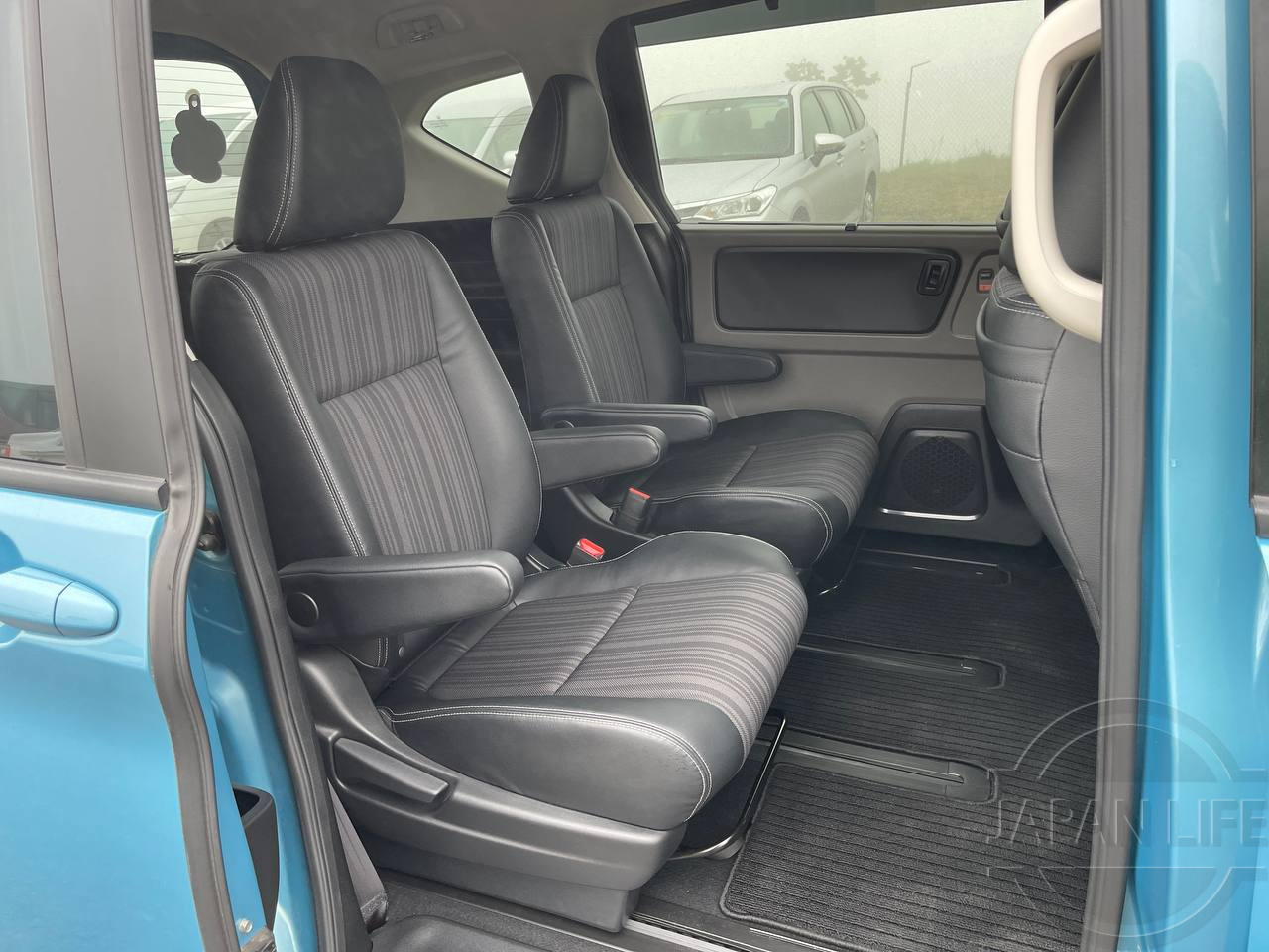 Фото Honda Freed - Japan Life 