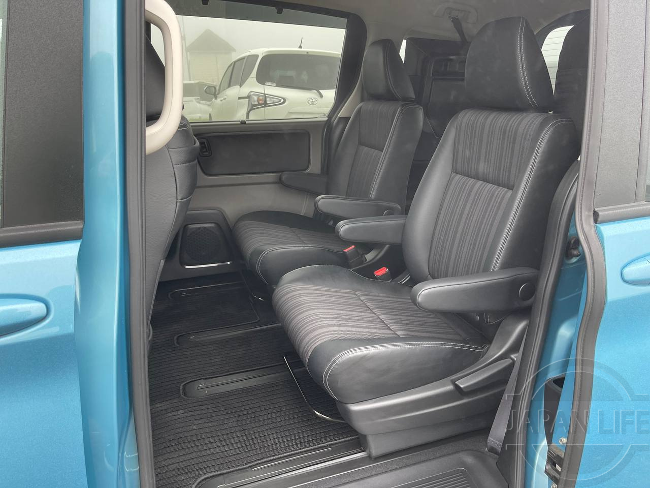 Фото Honda Freed - Japan Life 