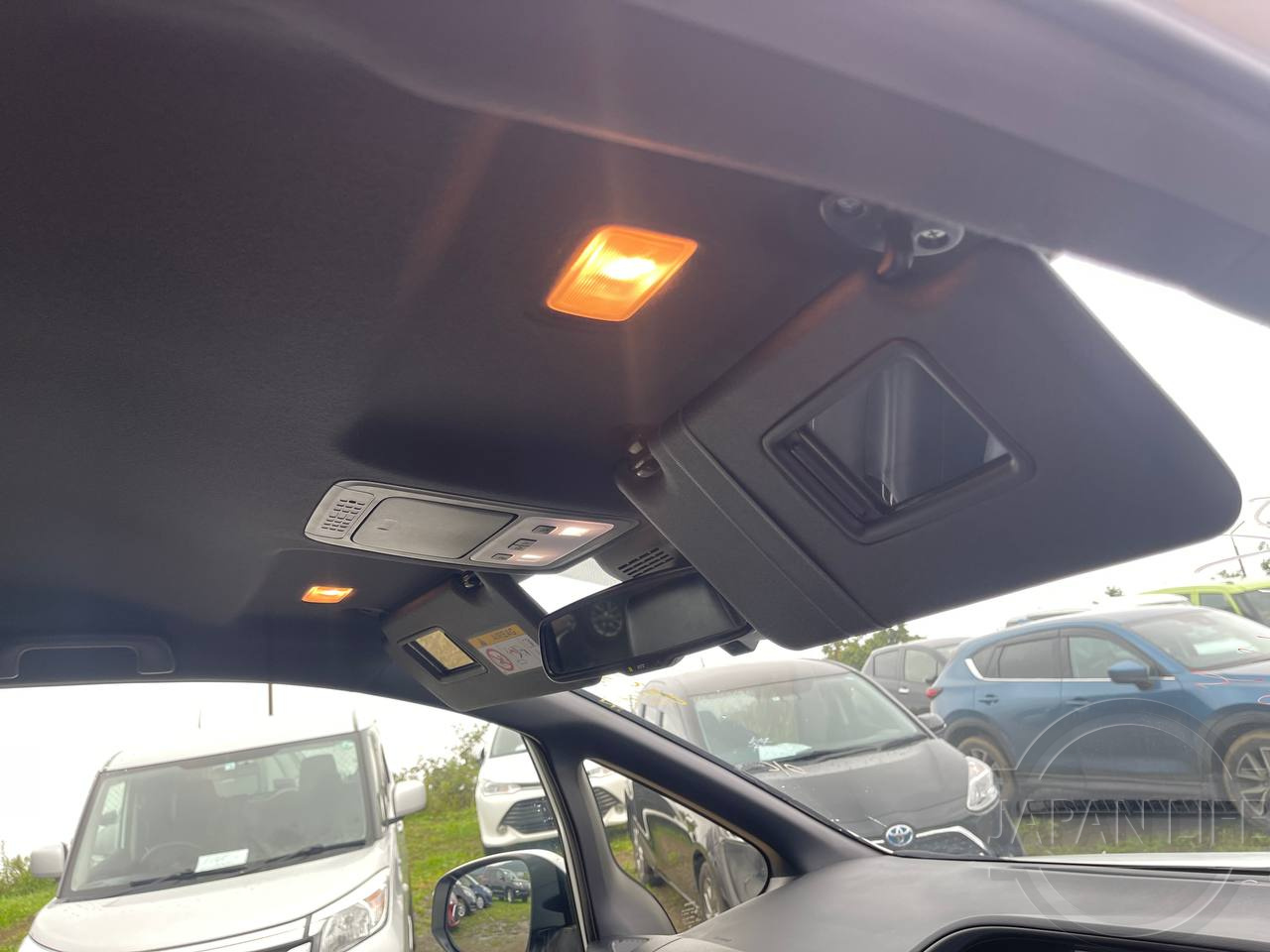 Фото Toyota Esquire - Japan Life 