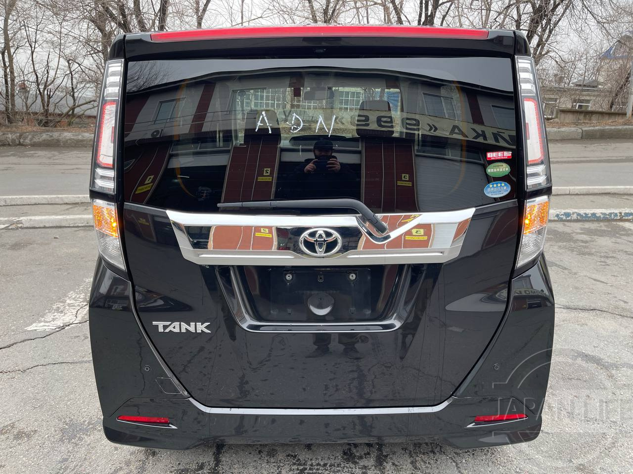 Фото Toyota Tank - Japan Life 