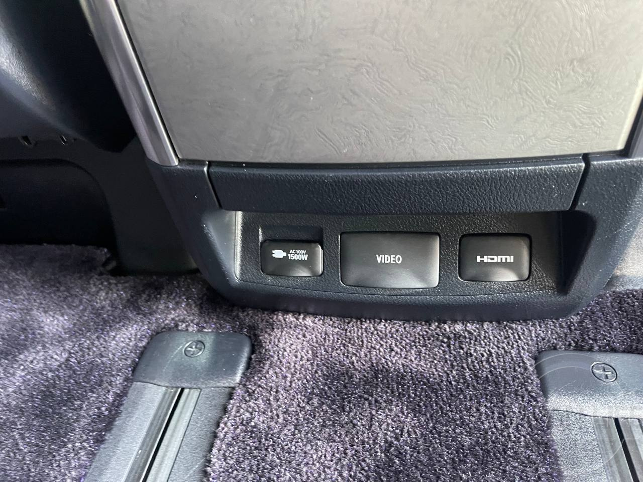 Фото Toyota Alphard - Japan Life 