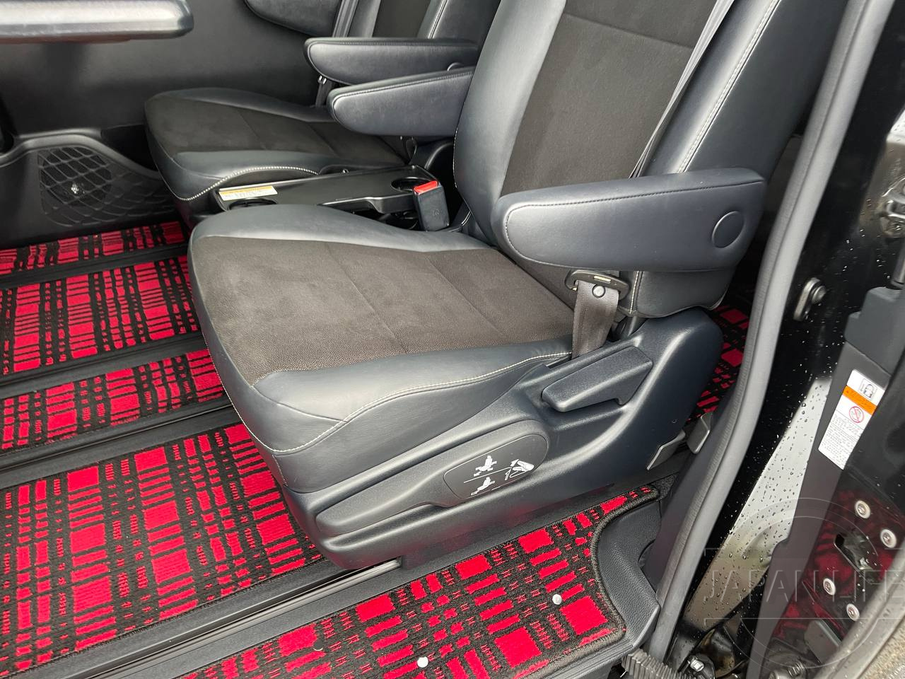 Фото Toyota Noah - Japan Life 