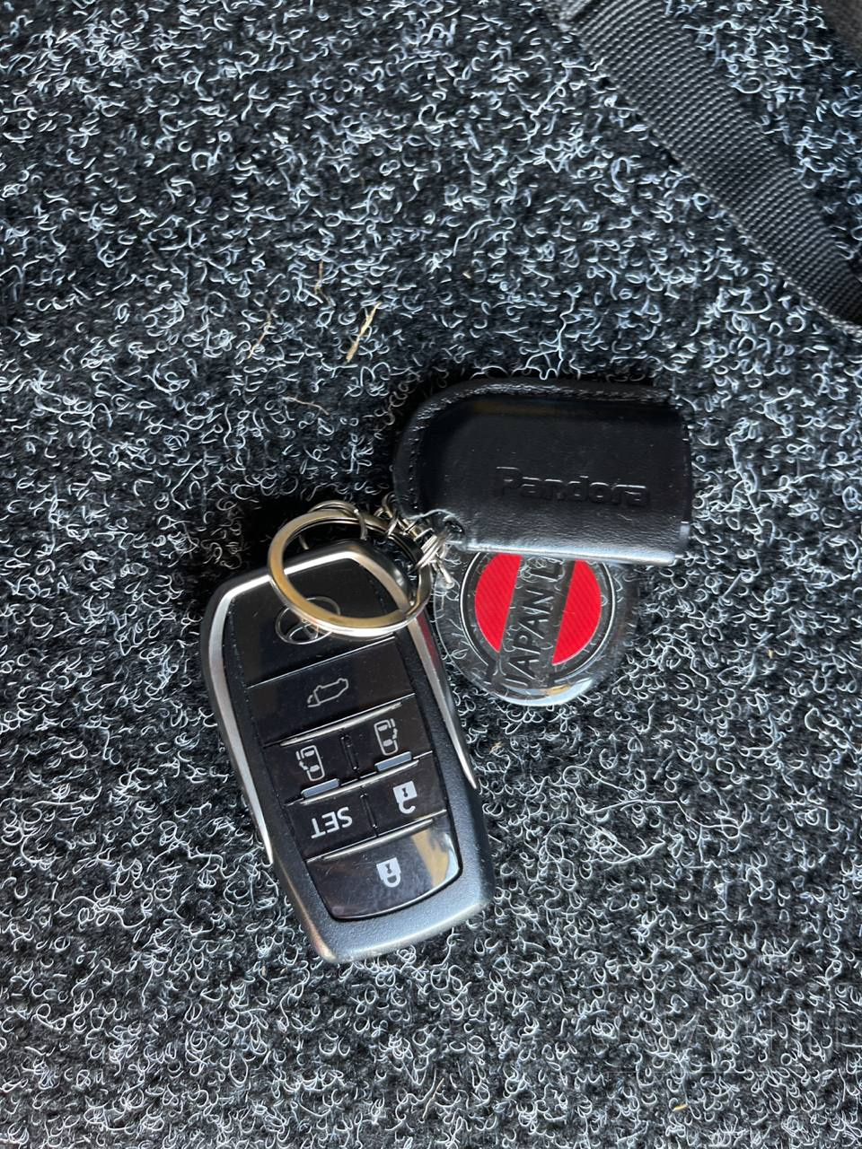 Фото Toyota Alphard - Japan Life 