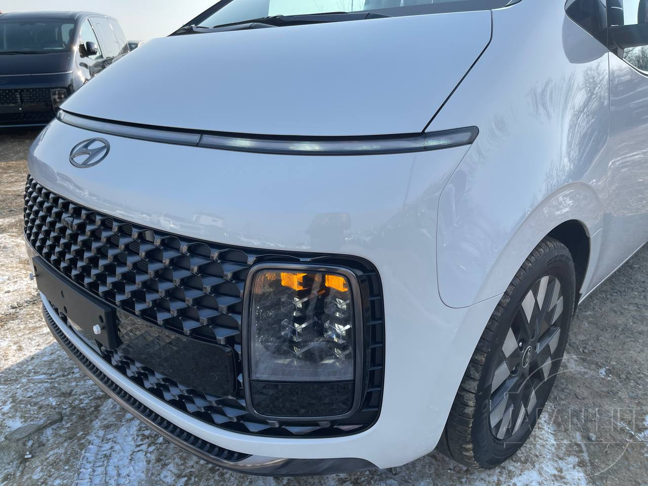 Фото Hyundai Staria - Japan Life 