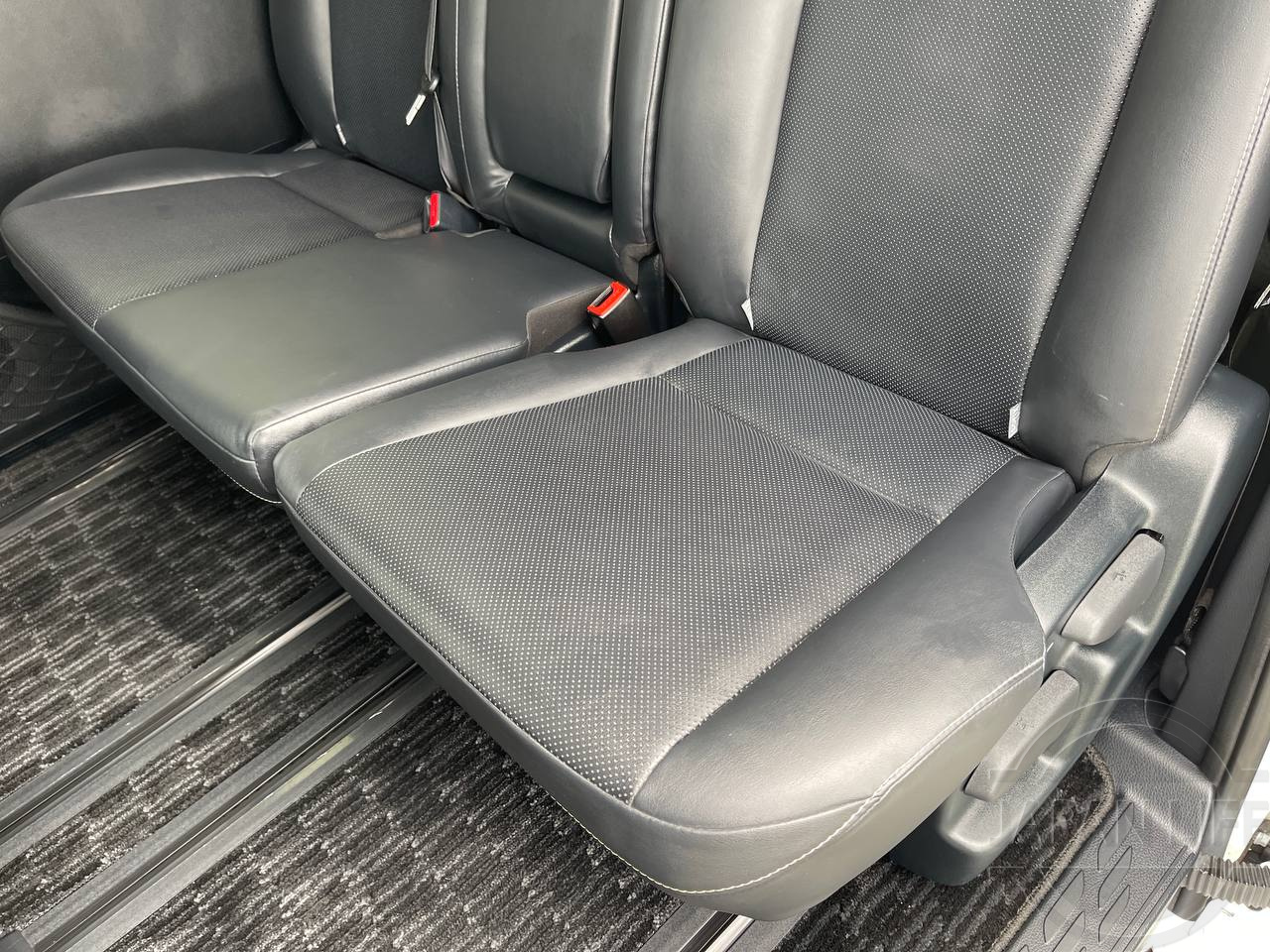 Фото Toyota Esquire - Japan Life 