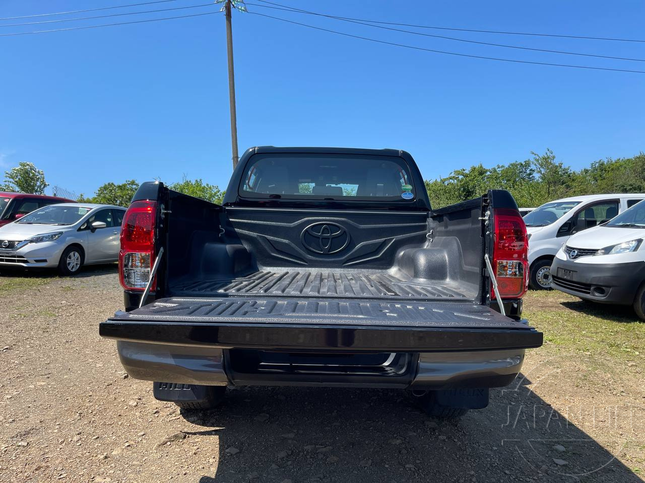 Фото Toyota Hilux - Japan Life 