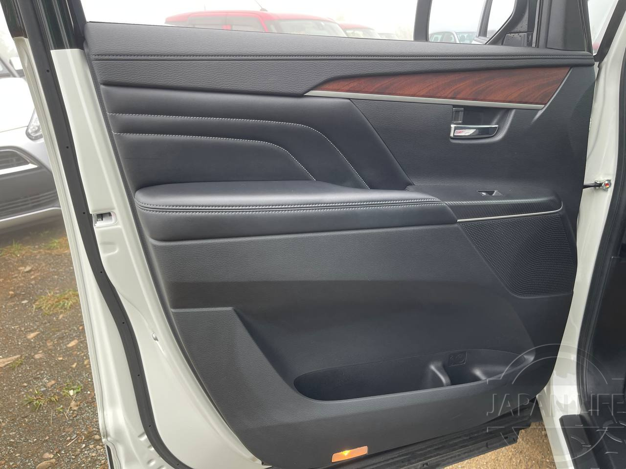 Фото Mitsubishi Delica D:5 - Japan Life 