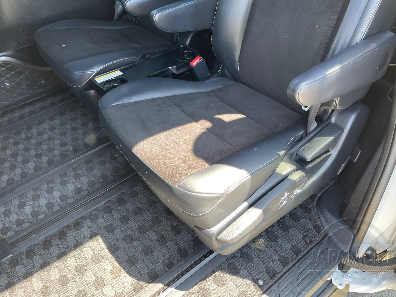 Фото Toyota Noah - Japan Life 