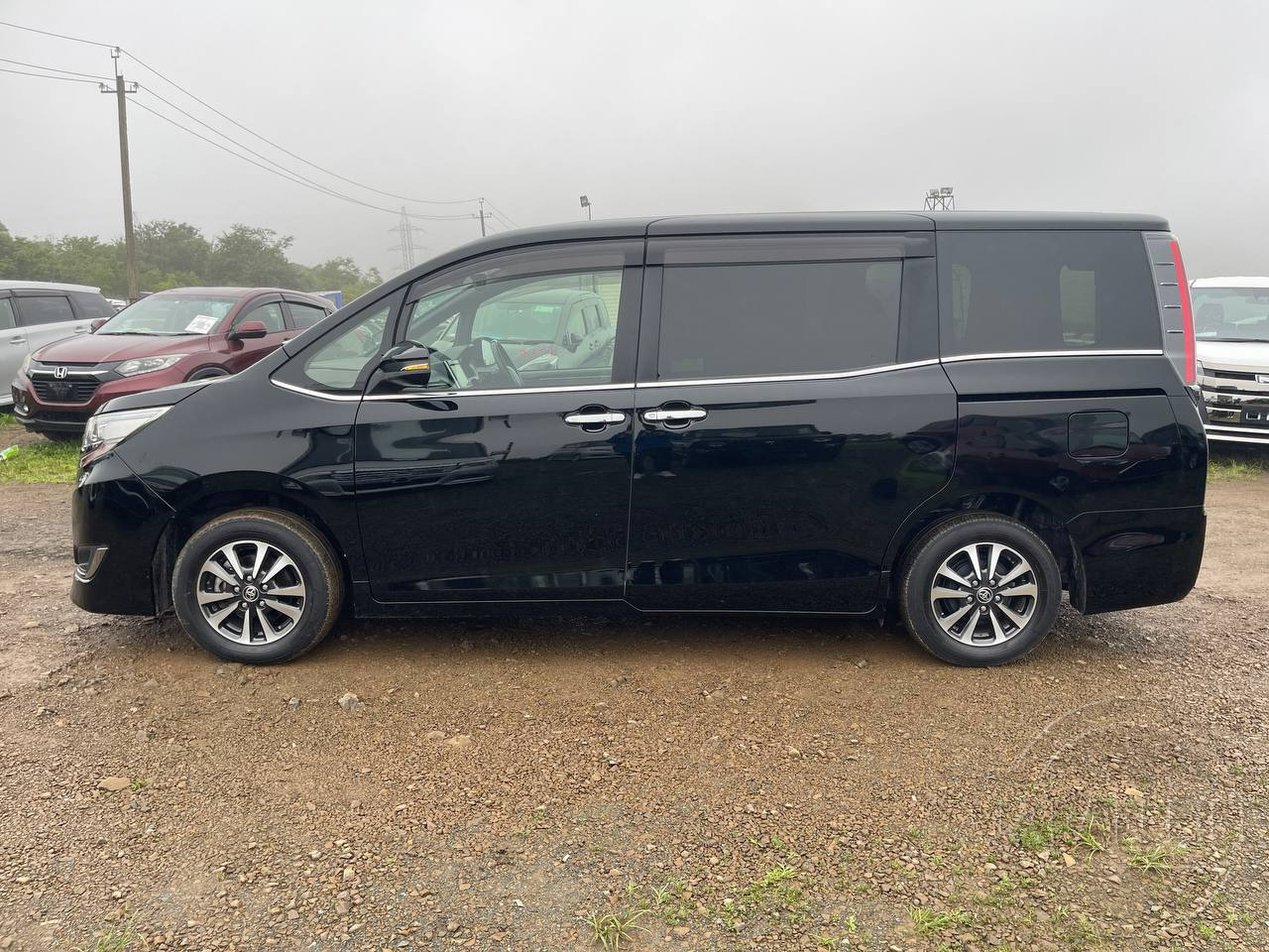 Фото Toyota Esquire - Japan Life 