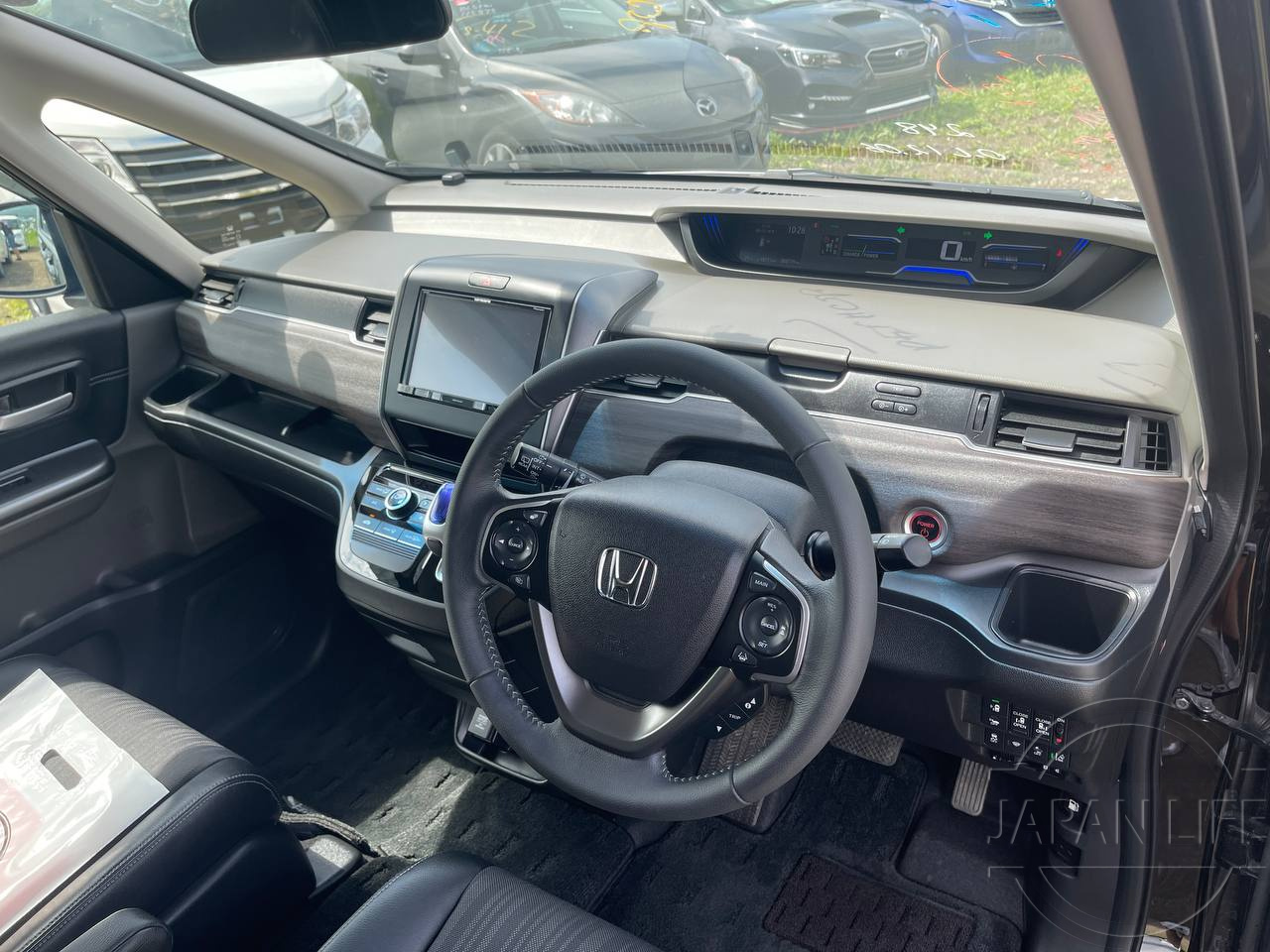 Фото Honda Freed - Japan Life 