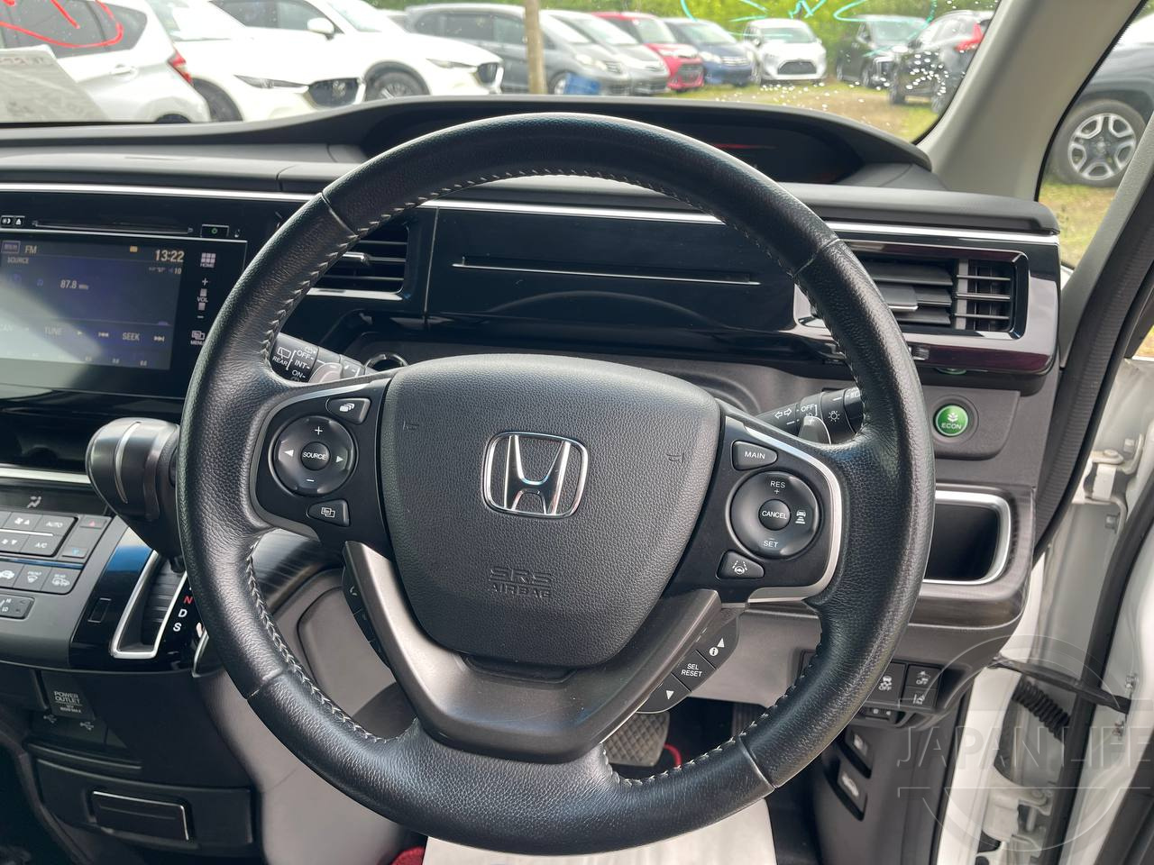 Фото Honda Stepwgn - Japan Life 