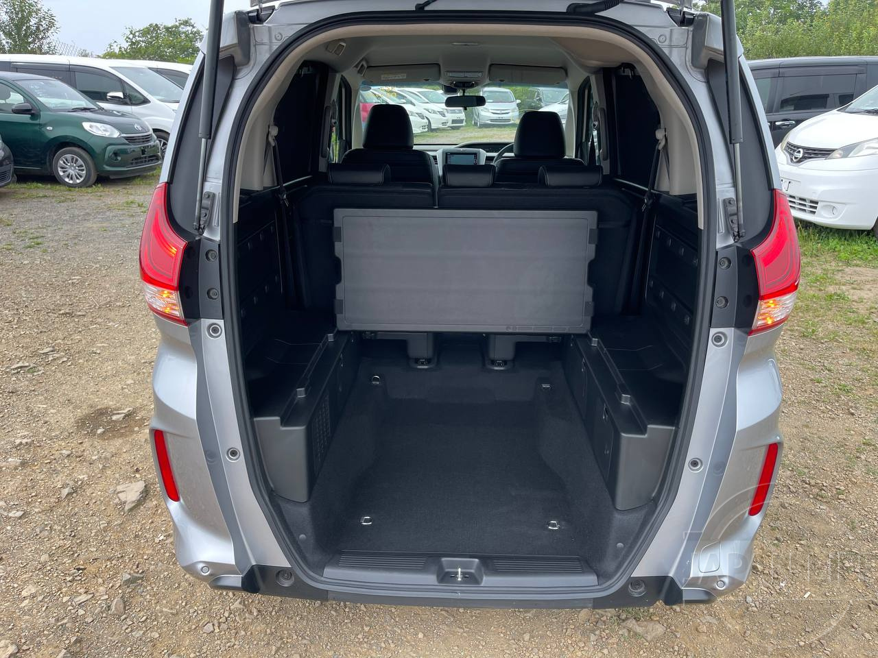 Фото Honda Freed - Japan Life 