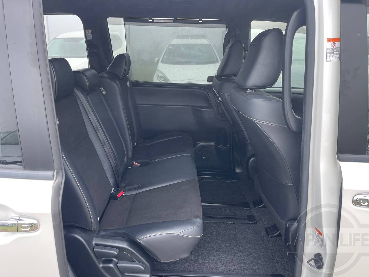 Фото Toyota Noah - Japan Life 