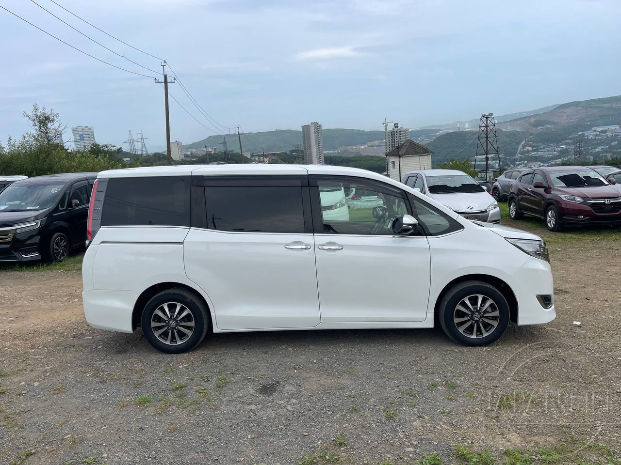 Фото Toyota Esquire - Japan Life 