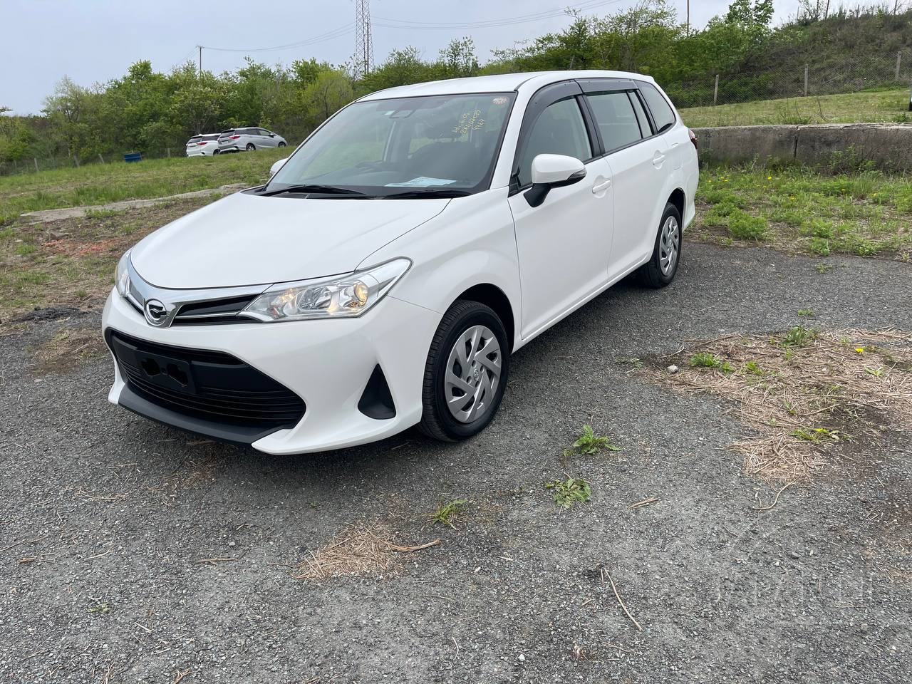 Фото Toyota Corolla Fielder - Japan Life 