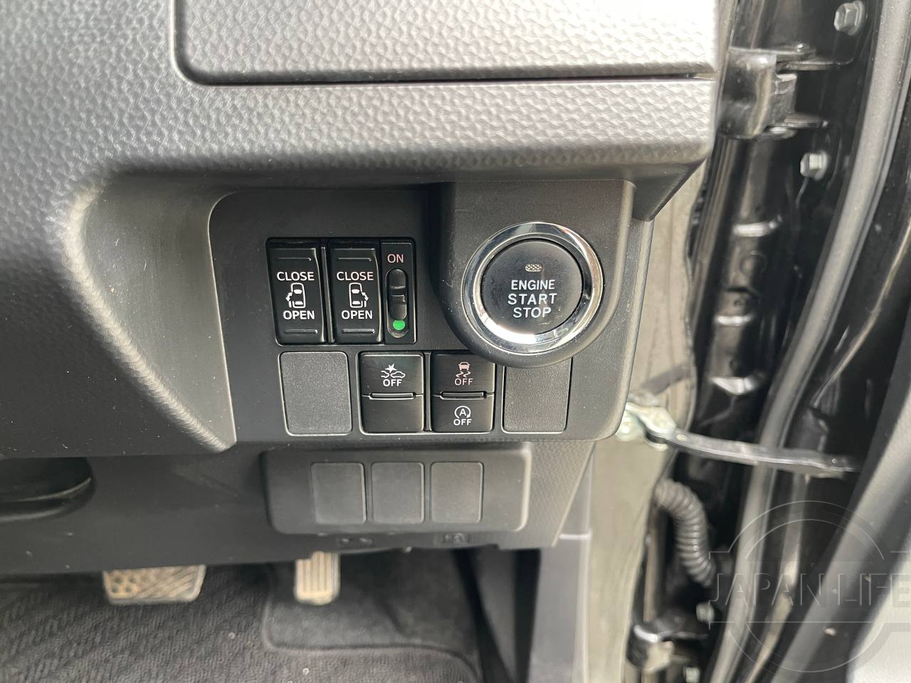 Фото Toyota Tank - Japan Life 