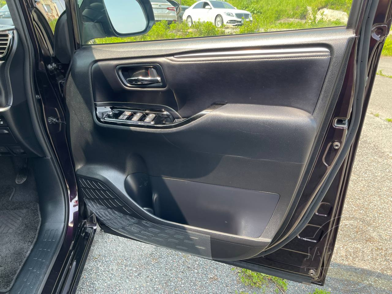 Фото Toyota Esquire - Japan Life 