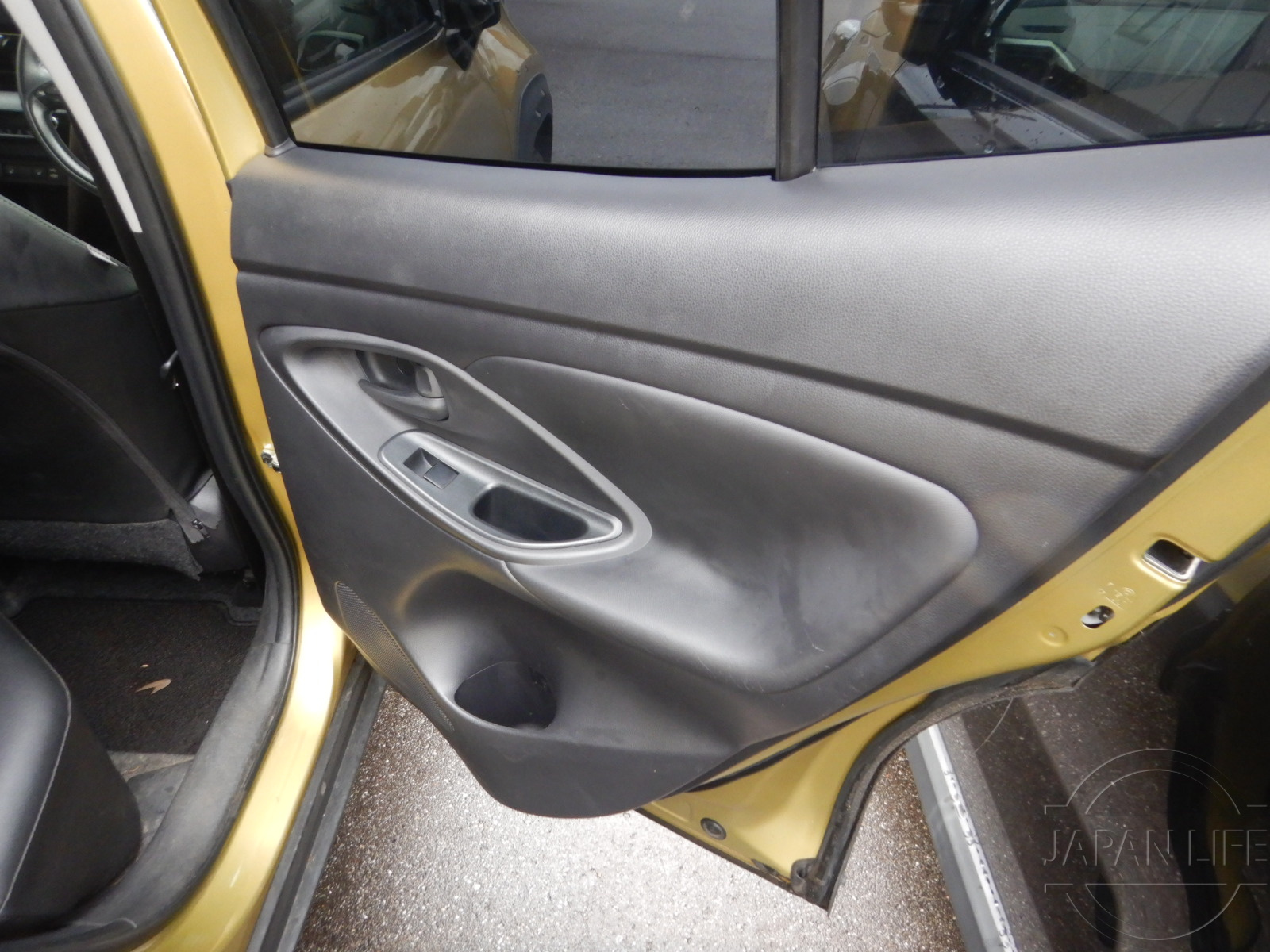 Фото Toyota Yaris Cross - Japan Life 