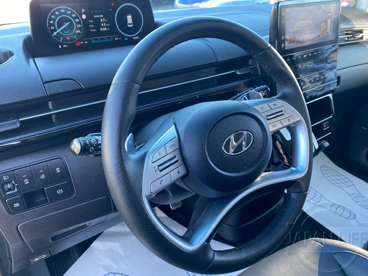 Фото Hyundai Staria - Japan Life 