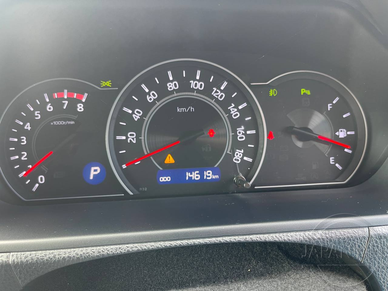 Фото Toyota Voxy - Japan Life 