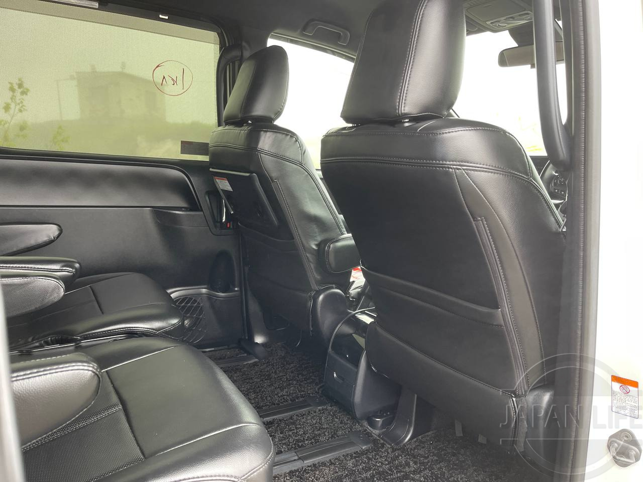 Фото Toyota Voxy - Japan Life 