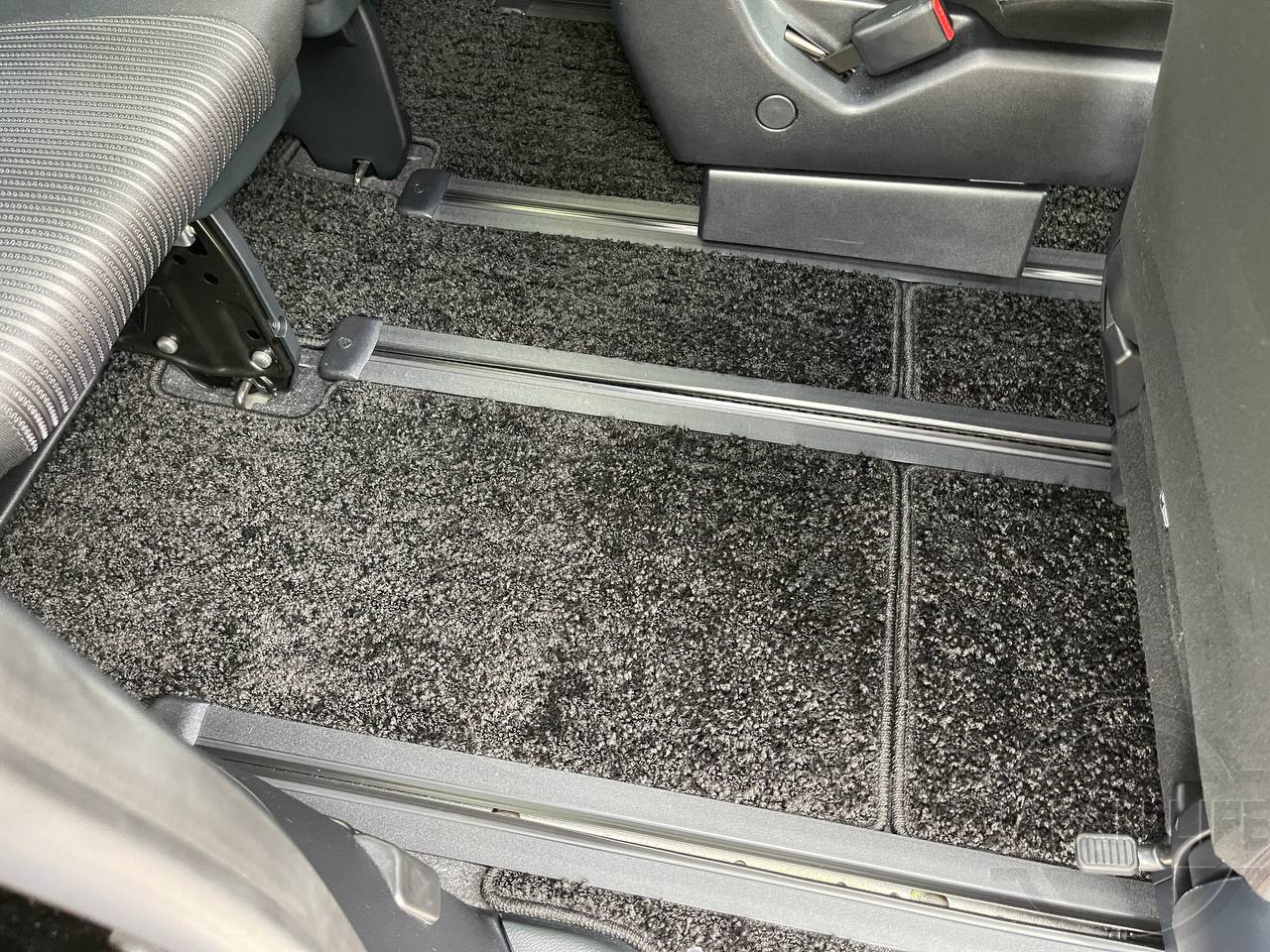 Фото Toyota Voxy - Japan Life 