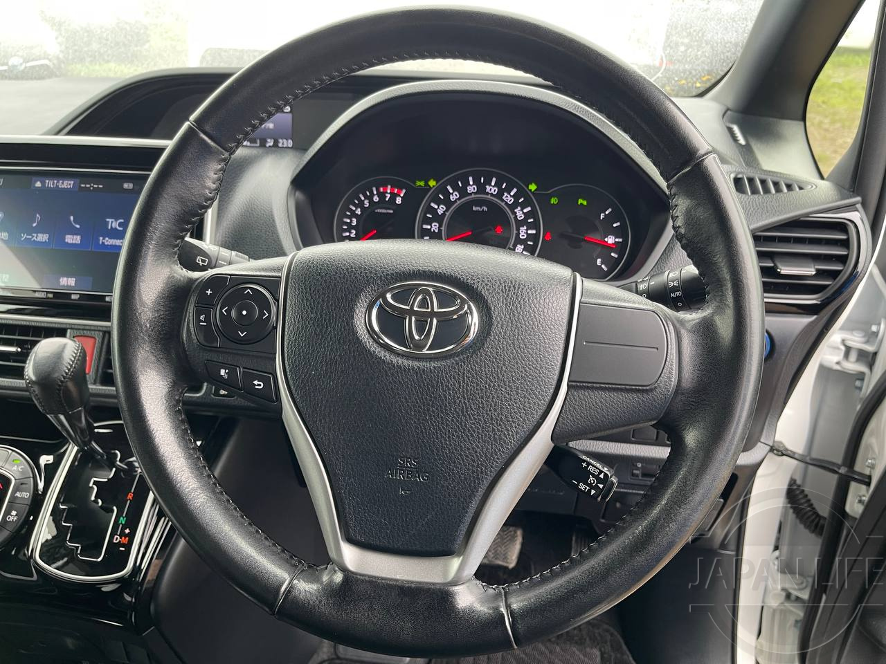 Фото Toyota Noah - Japan Life 