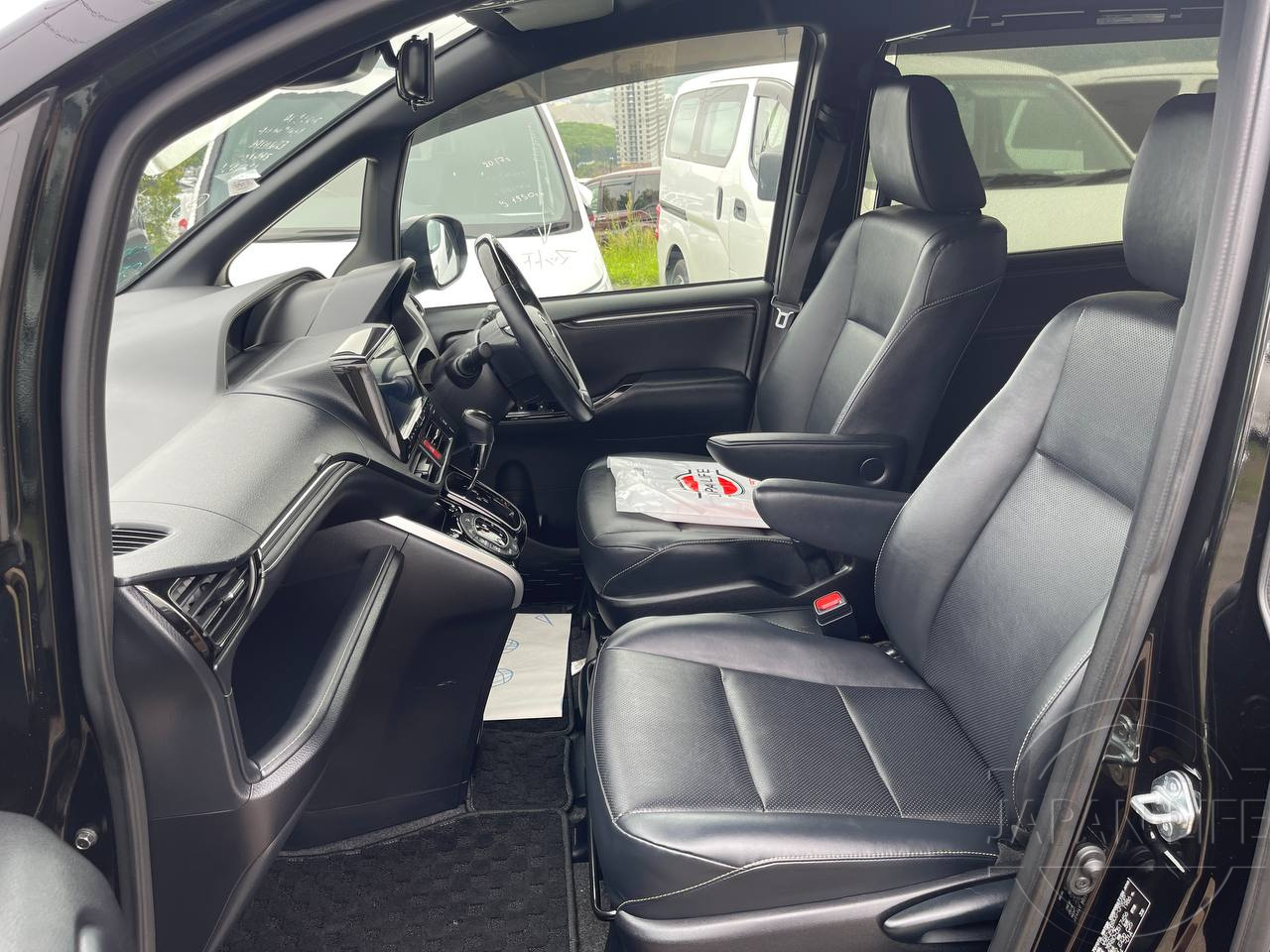 Фото Toyota Esquire - Japan Life 