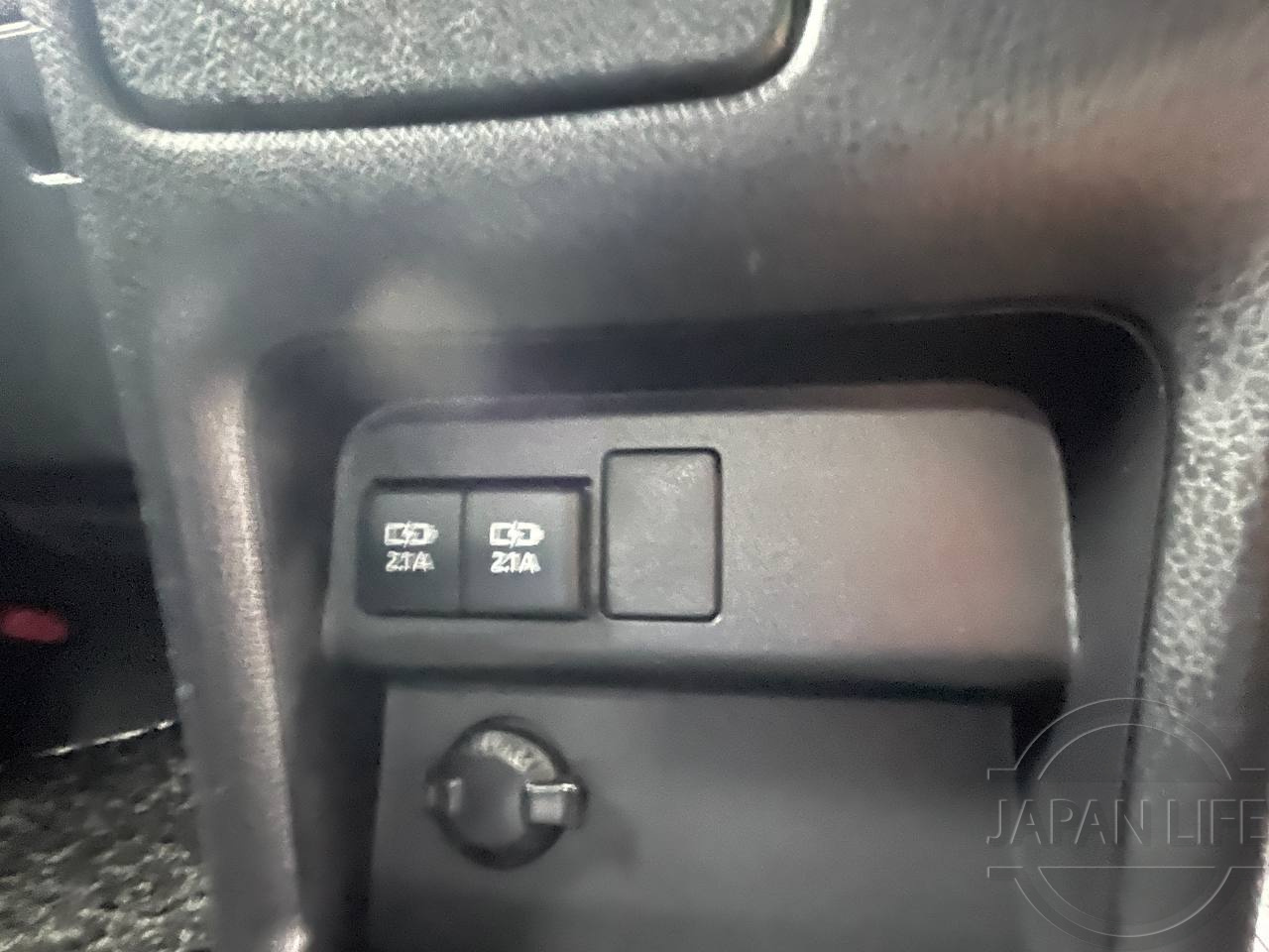 Фото Toyota Noah - Japan Life 