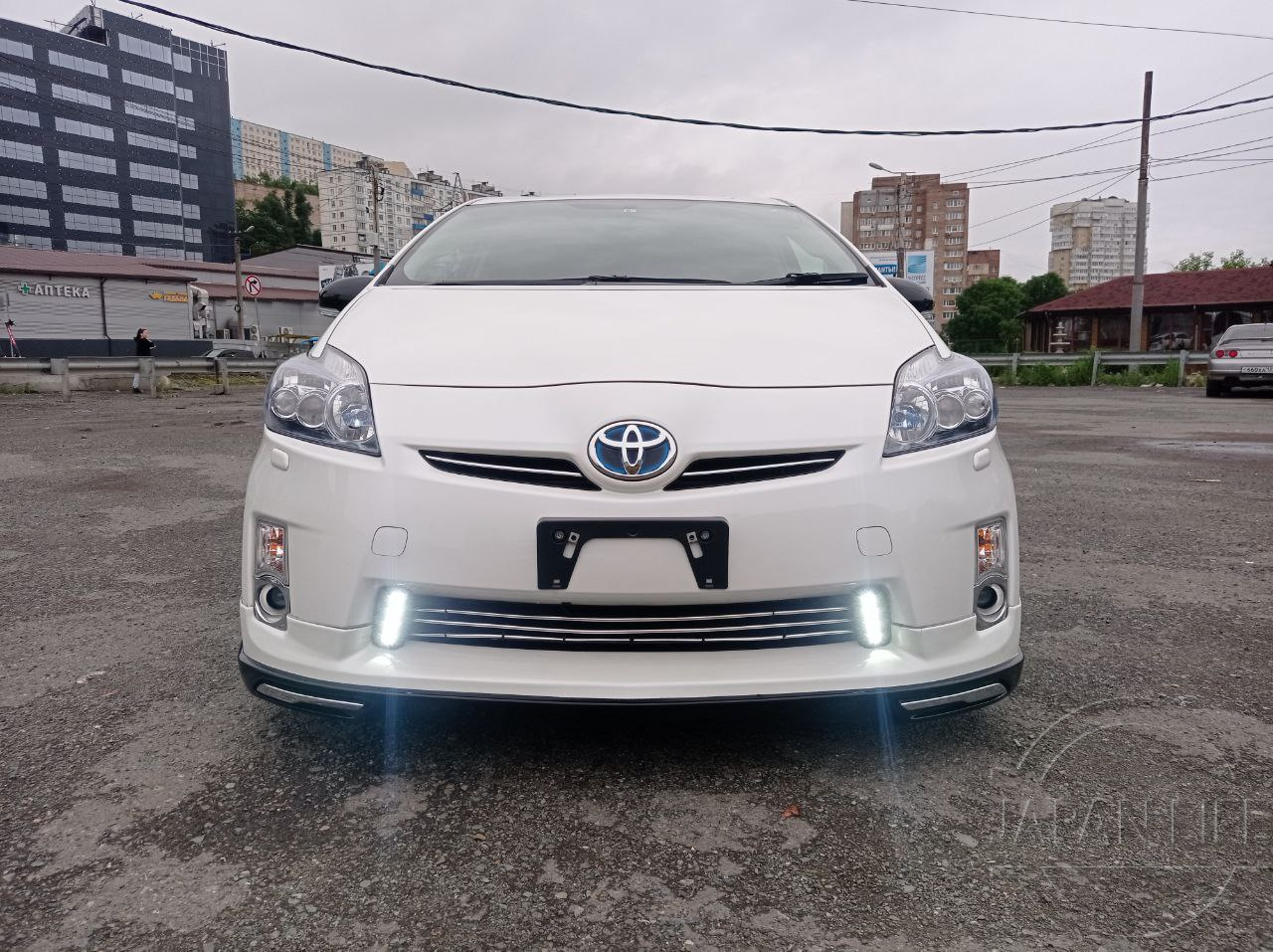 Фото Toyota Prius - Japan Life 
