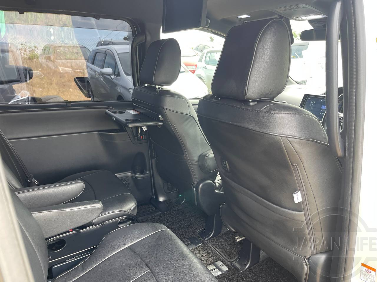 Фото Toyota Noah - Japan Life 