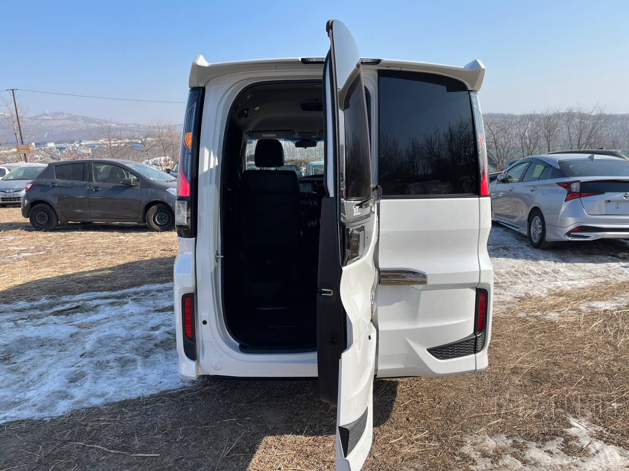 Фото Honda Stepwgn - Japan Life 