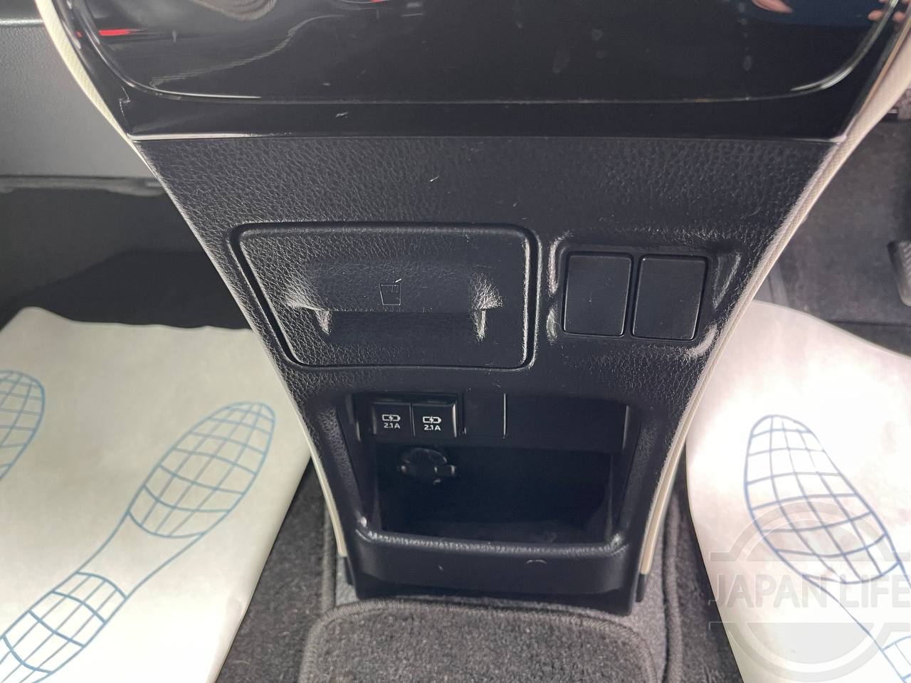 Фото Toyota Noah - Japan Life 