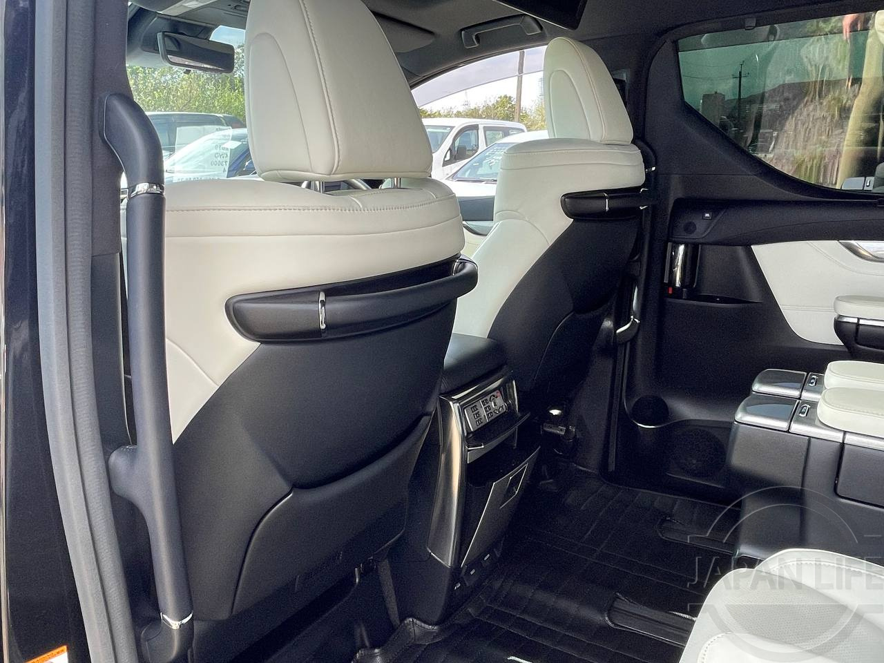 Фото Toyota Alphard - Japan Life 