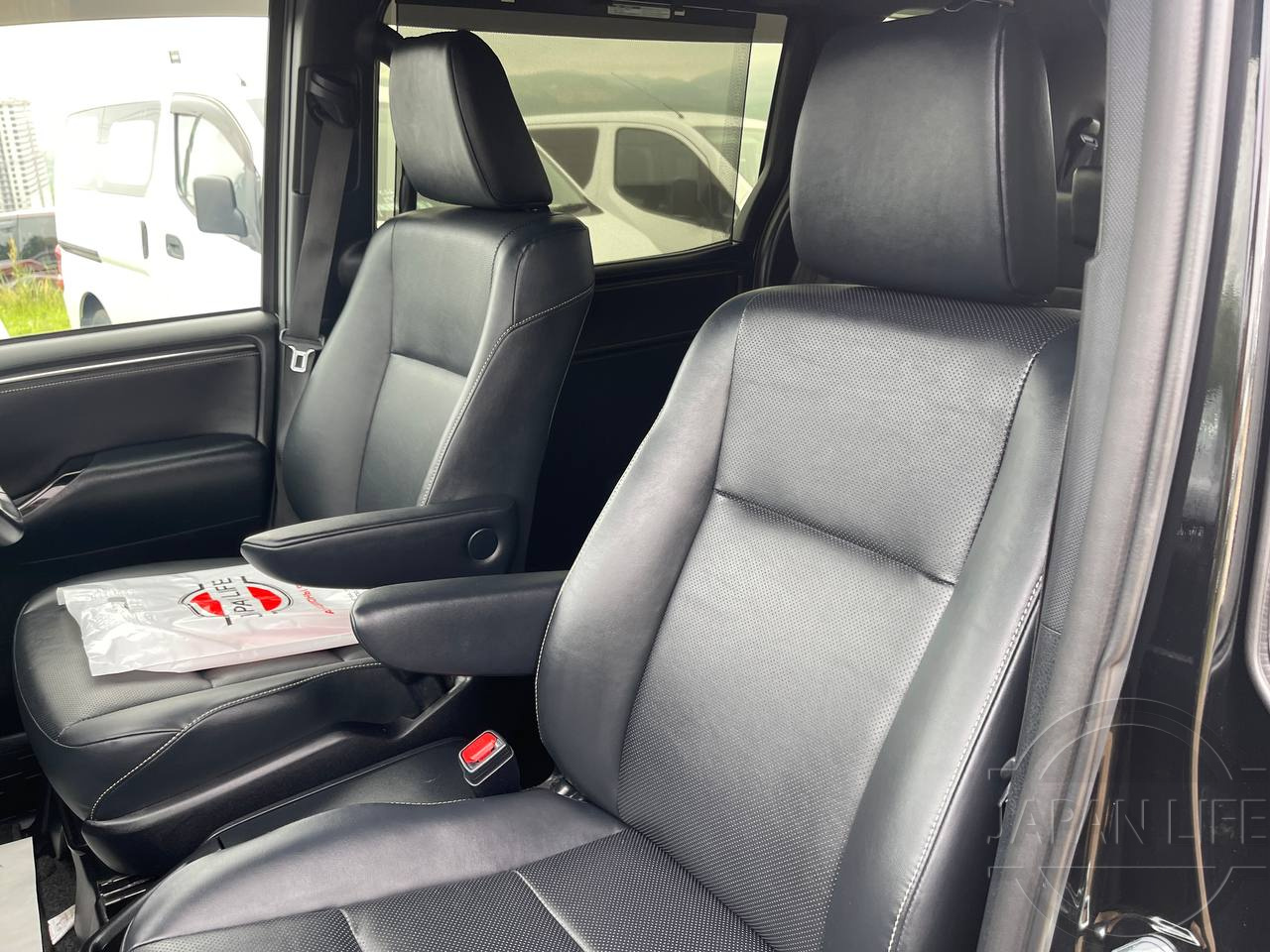 Фото Toyota Esquire - Japan Life 