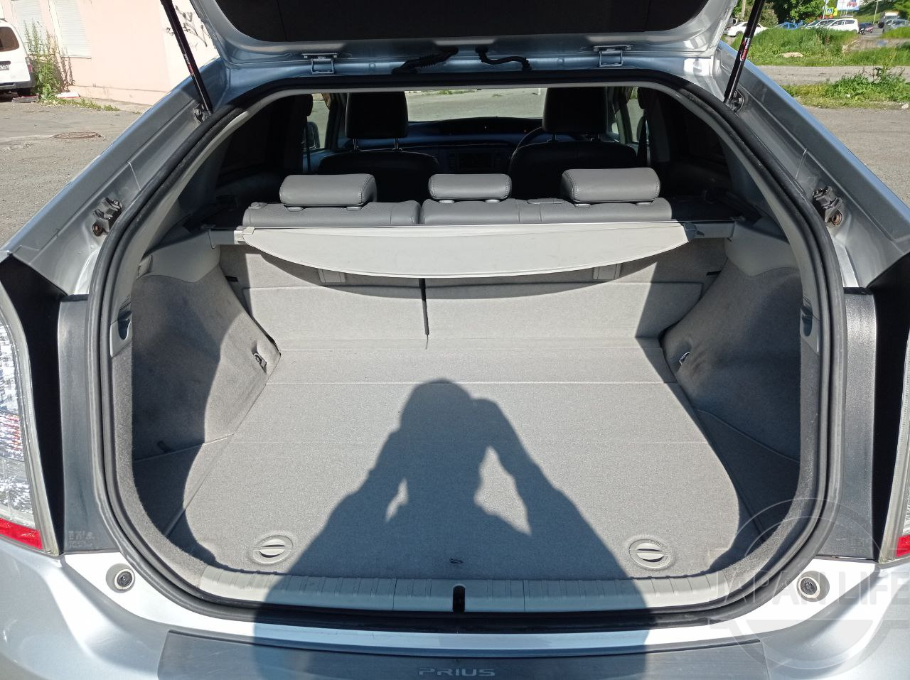 Фото Toyota Prius - Japan Life 