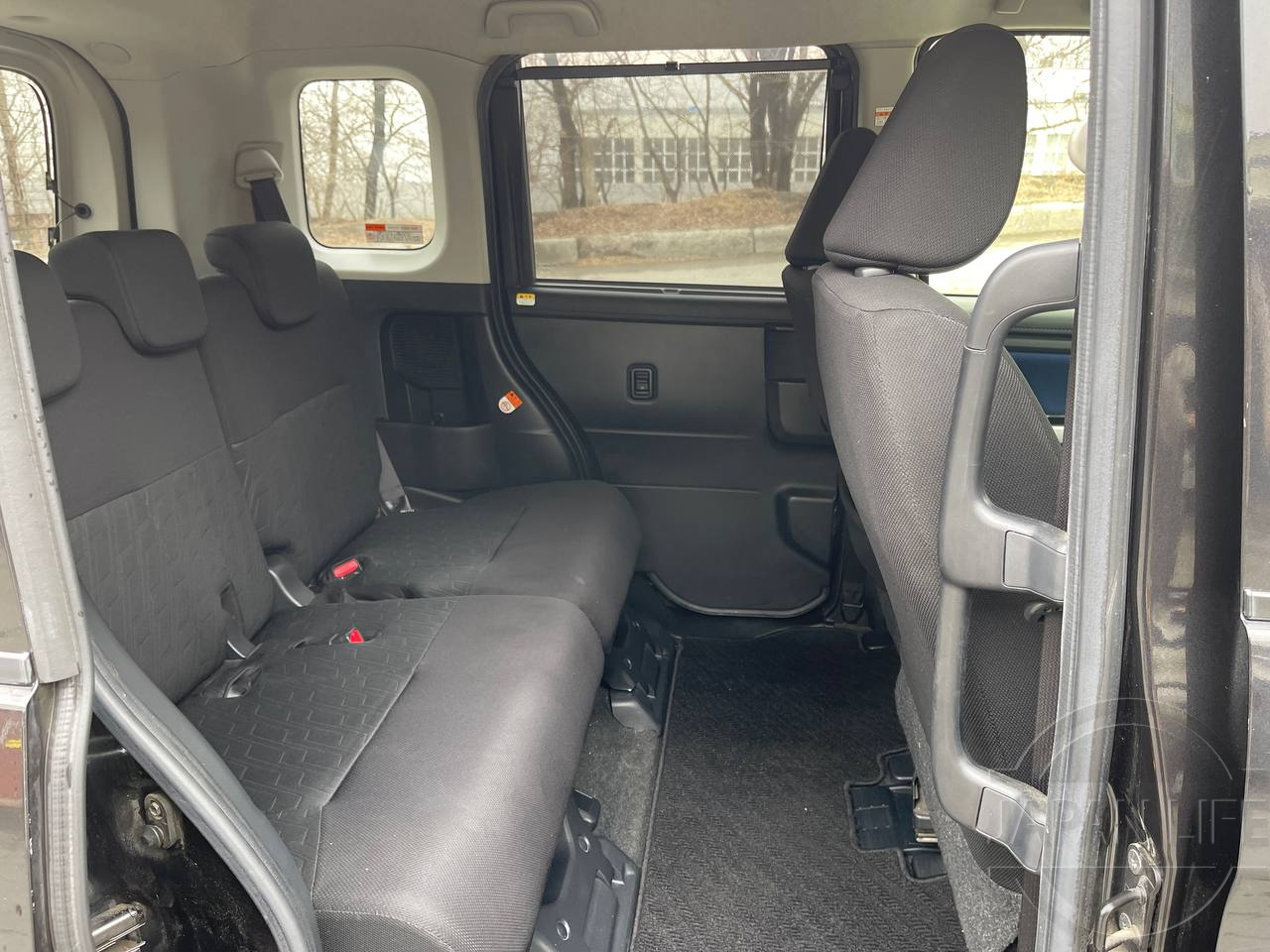 Фото Toyota Tank - Japan Life 