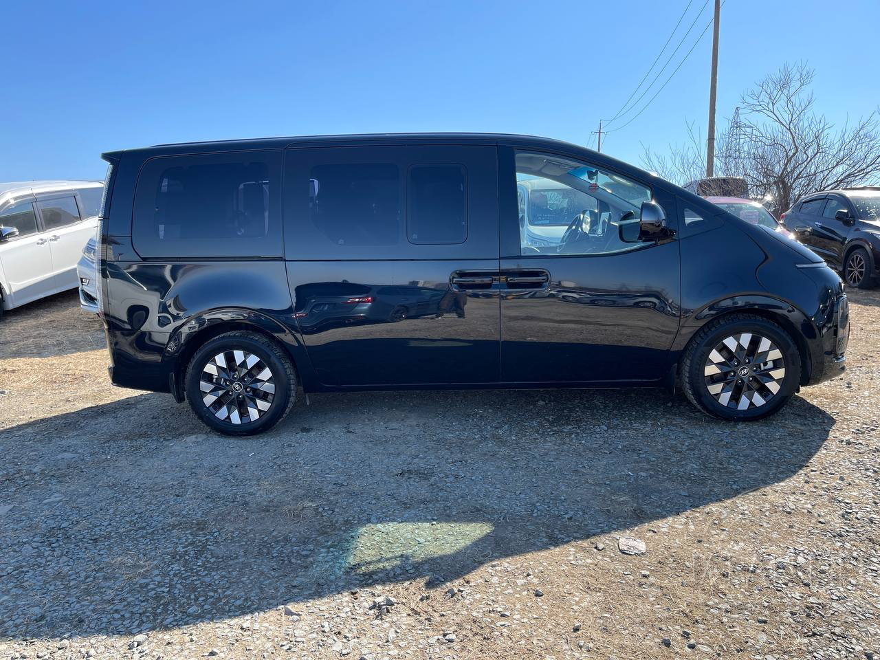 Фото Hyundai Staria - Japan Life 