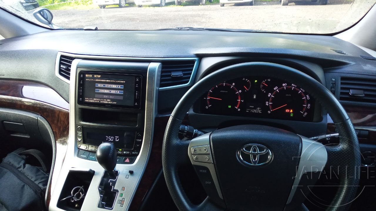 Фото Toyota Vellfire - Japan Life 