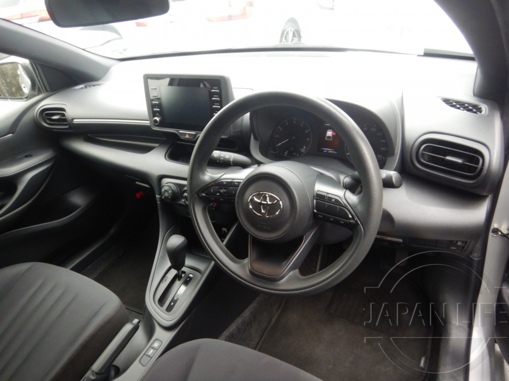 Фото Toyota Yaris - Japan Life 