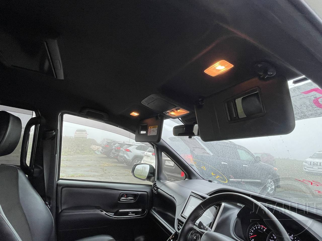 Фото Toyota Noah - Japan Life 